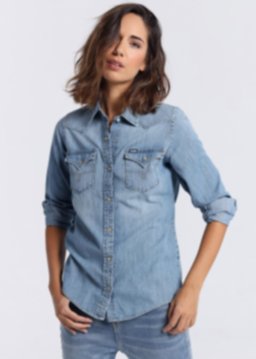 CAMISAS Y BLUSAS